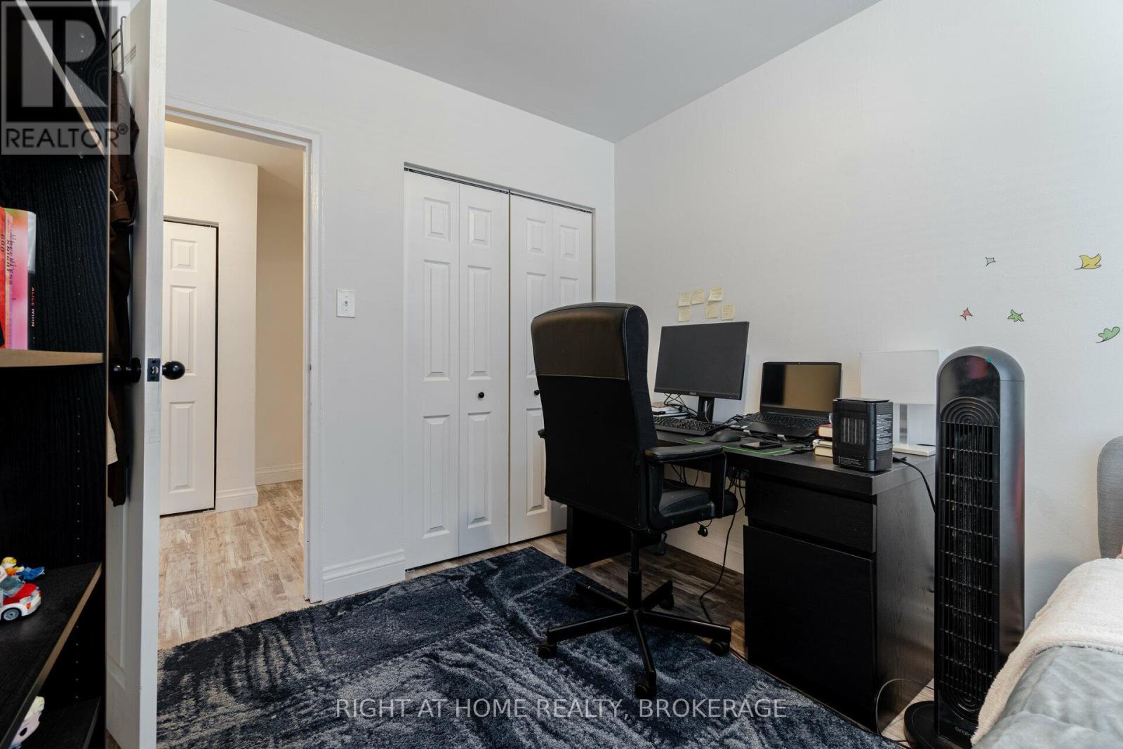 103 - 57 Mericourt Road, Hamilton, Ontario  L8S 2N5 - Photo 14 - X12231481