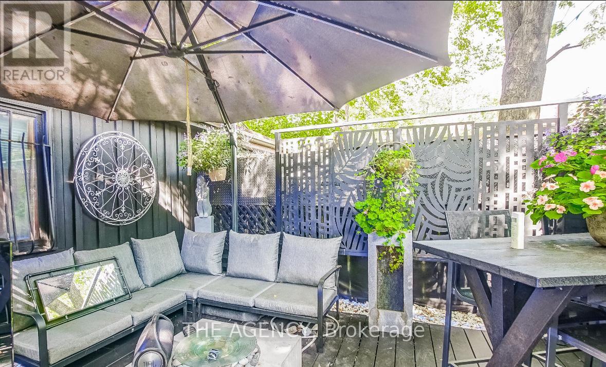 31 Rose Avenue, Toronto (Cabbagetown-South St. James Town), Ontario  M4X 1N7 - Photo 36 - C12229216