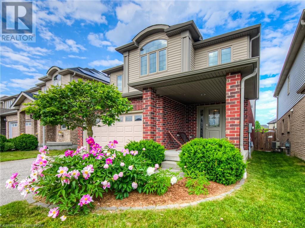 Property at 98 AVERY Crescent image 2