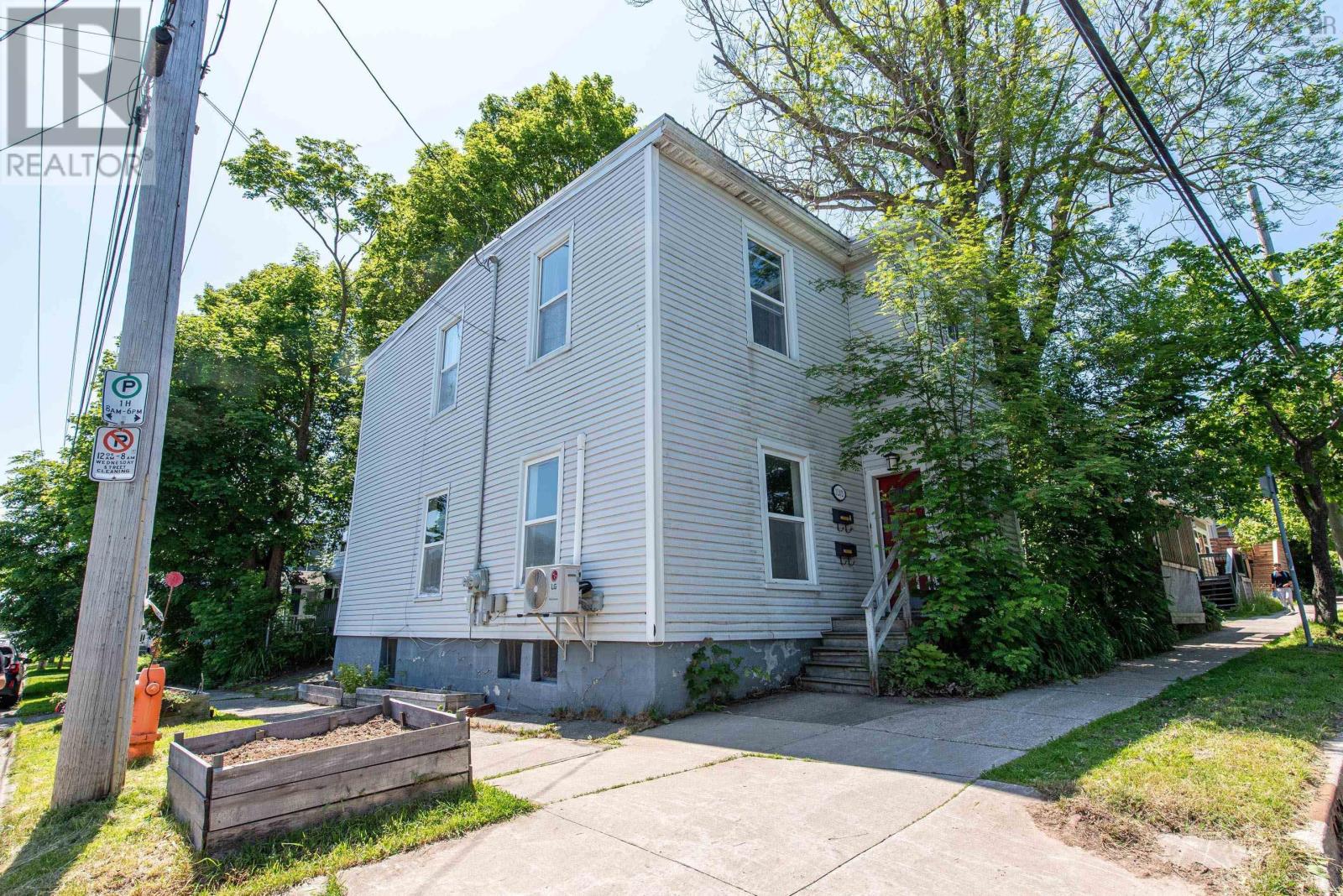 3202 Agricola Street, Halifax, Nova Scotia  B3K 4H1 - Photo 1 - 202515091