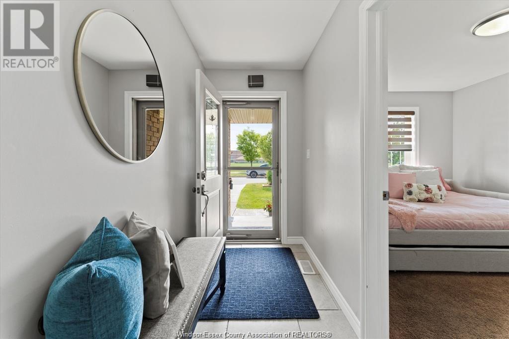 Property at 2370 CYPRESS AVENUE image 3