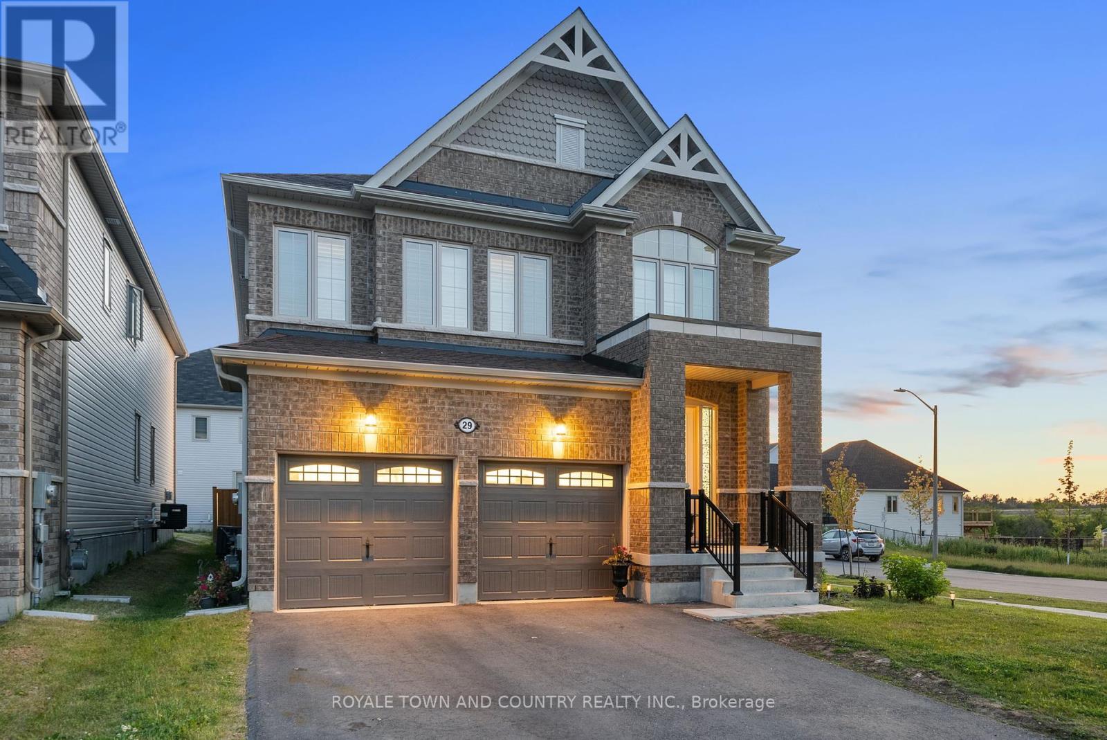 Property at 29 HENNESSEY CRESCENT image 3