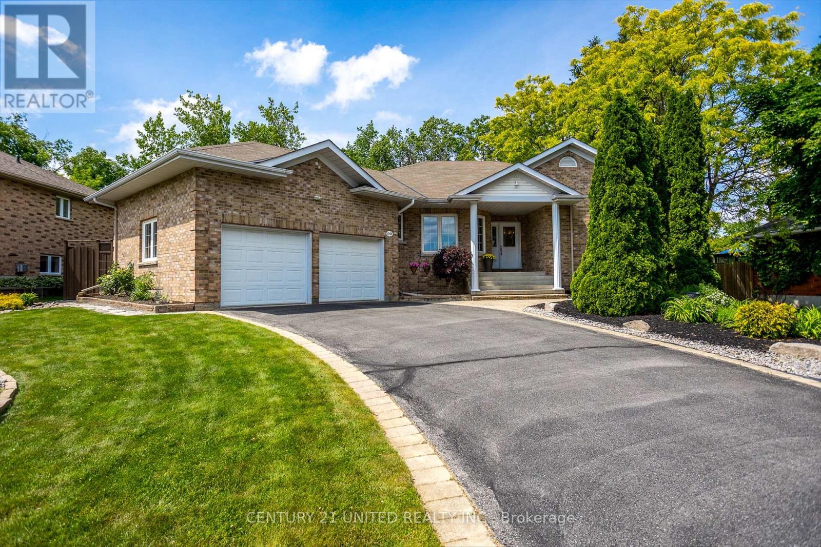Property at 1598 COLLEGE PARK DRIVE image 1