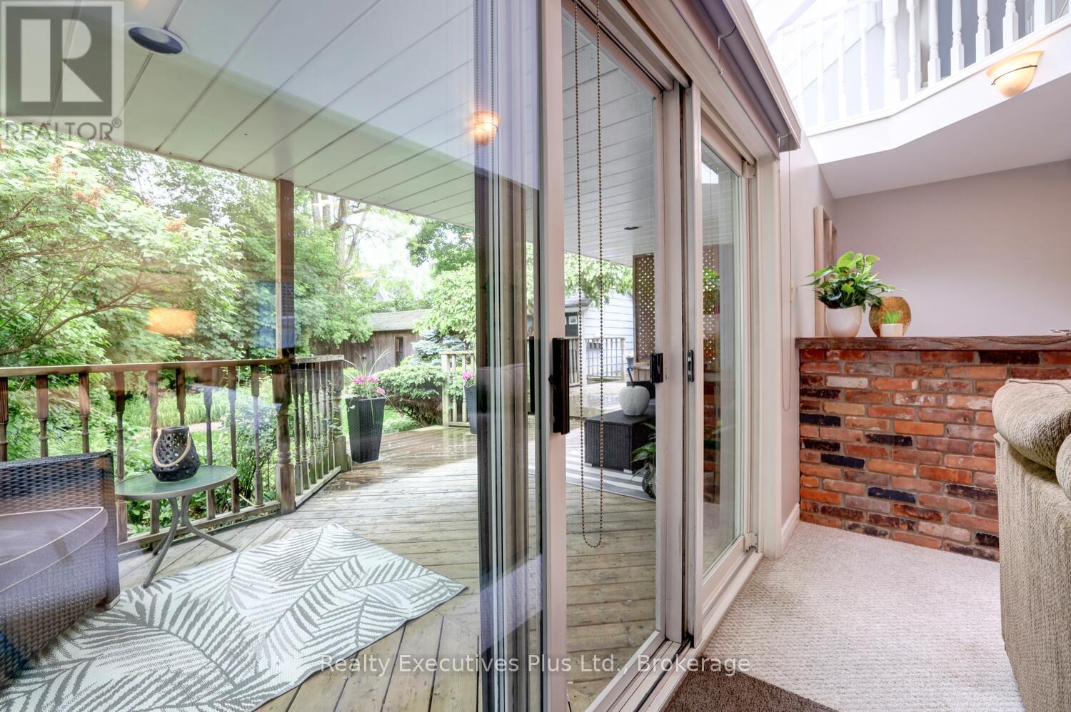 322 Pine Avenue, Oakville, Ontario  L6J 2J9 - Photo 21 - W12231803