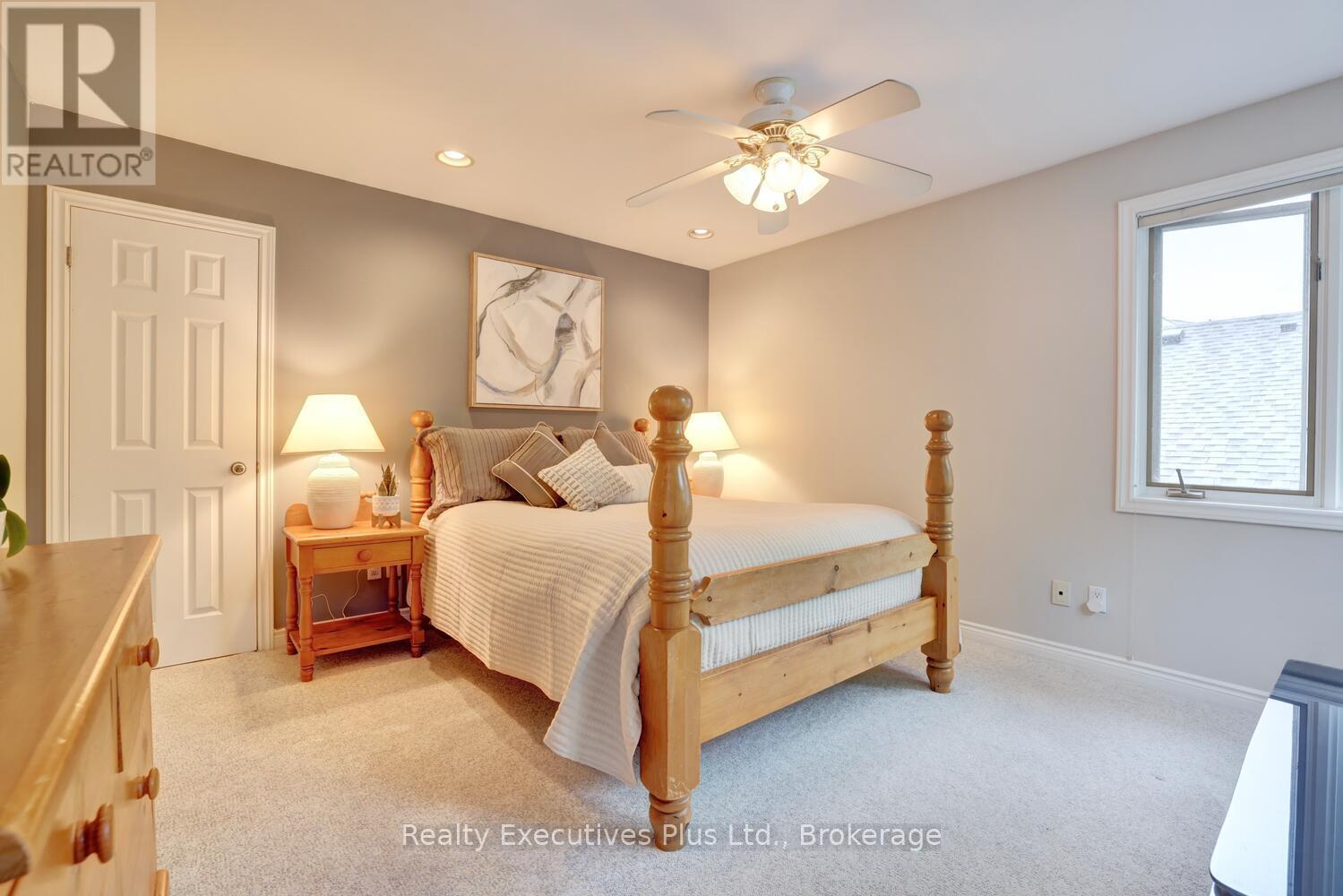 322 Pine Avenue, Oakville, Ontario  L6J 2J9 - Photo 27 - W12231803