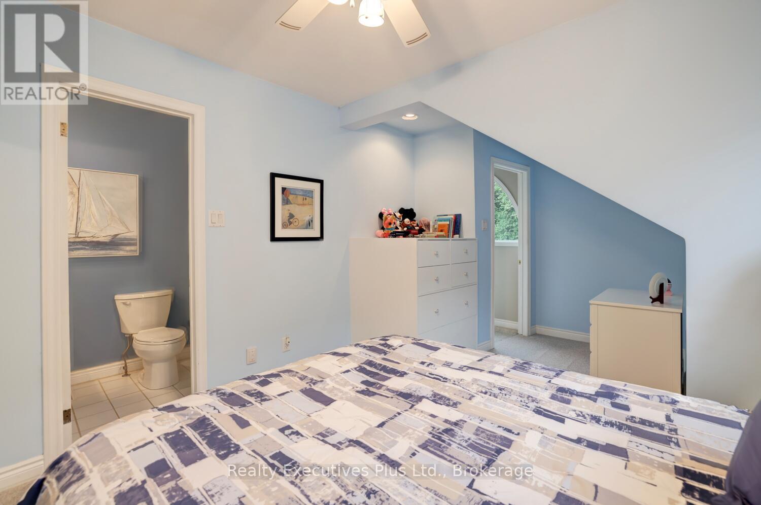 322 Pine Avenue, Oakville, Ontario  L6J 2J9 - Photo 31 - W12231803