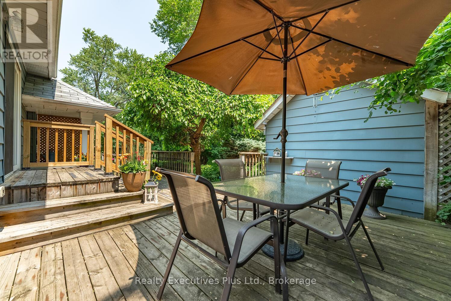 322 Pine Avenue, Oakville, Ontario  L6J 2J9 - Photo 41 - W12231803
