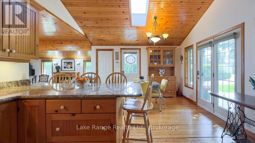 269 Huron Road, Huron-Kinloss, Ontario  N2Z 2X3 - Photo 12 - X12231685