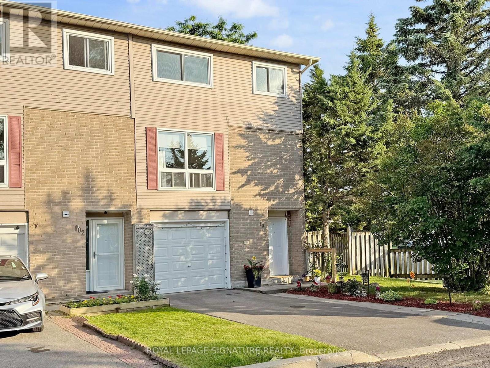 Property at 101 - 1133 RITSON ROAD N image 2