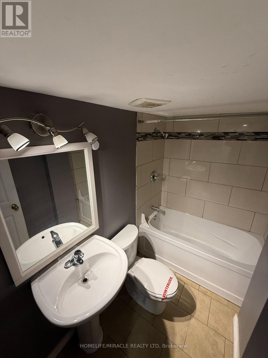 10 Wuthering Heights Road, Toronto (Rouge), Ontario  M1C 5H6 - Photo 17 - E12231642