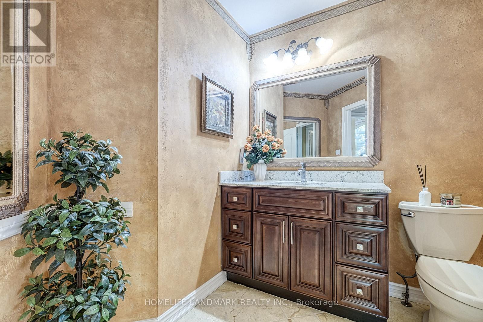 9 Chantilly Crescent, Richmond Hill, Ontario  L4C 0K1 - Photo 20 - N12231652