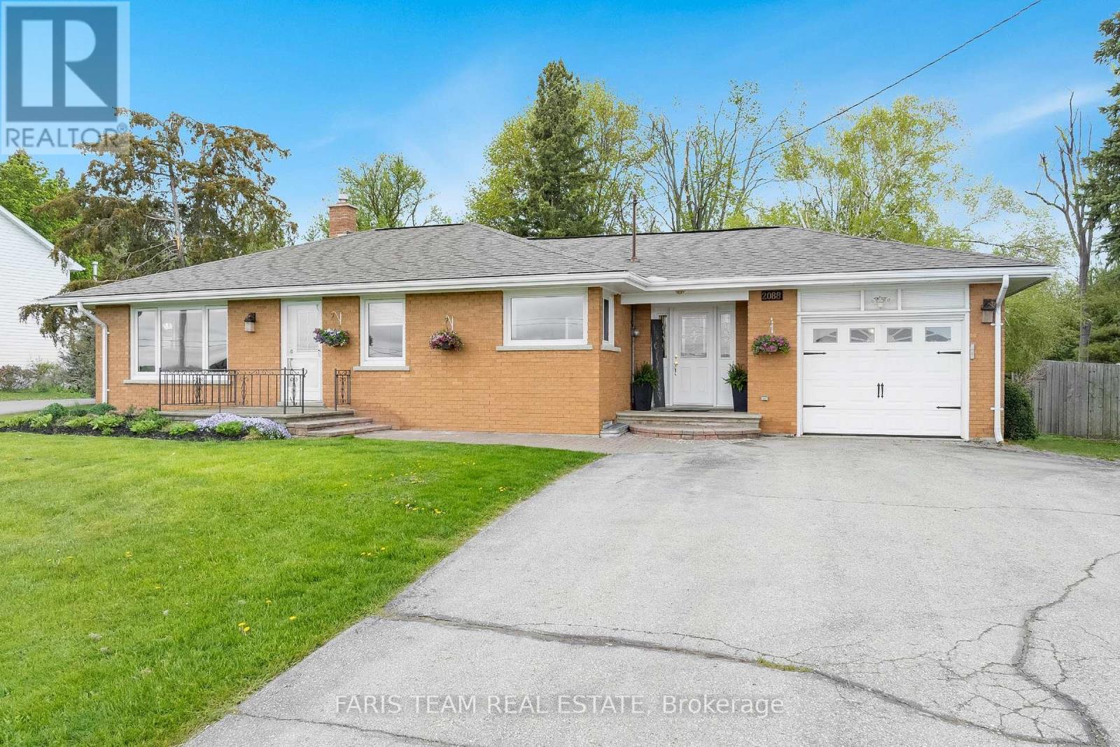 Property at 2088 KILLARNEY BEACH ROAD image 1