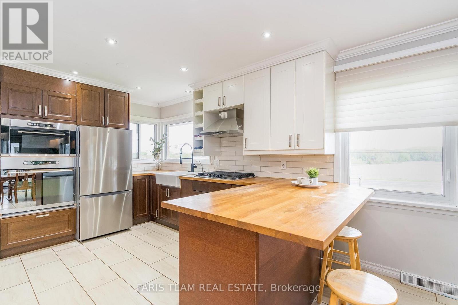 Property at 2088 KILLARNEY BEACH ROAD image 3
