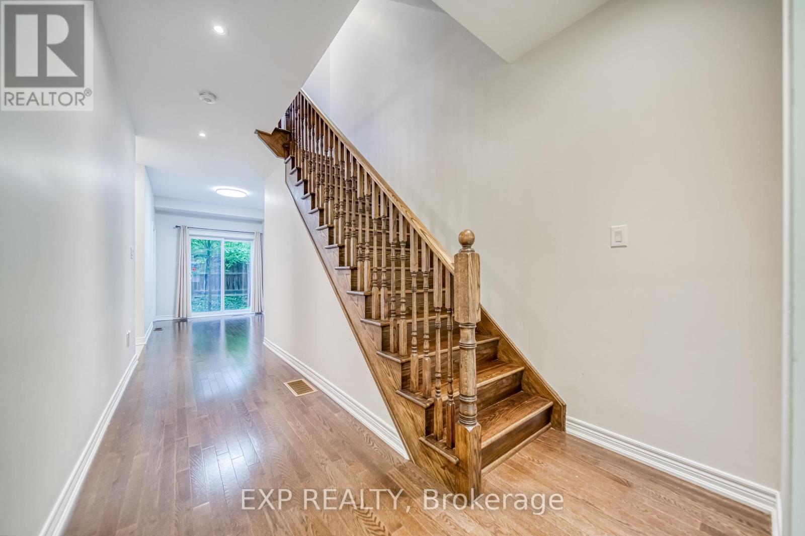 Property at 8 DEEP RIVER LANE image 4