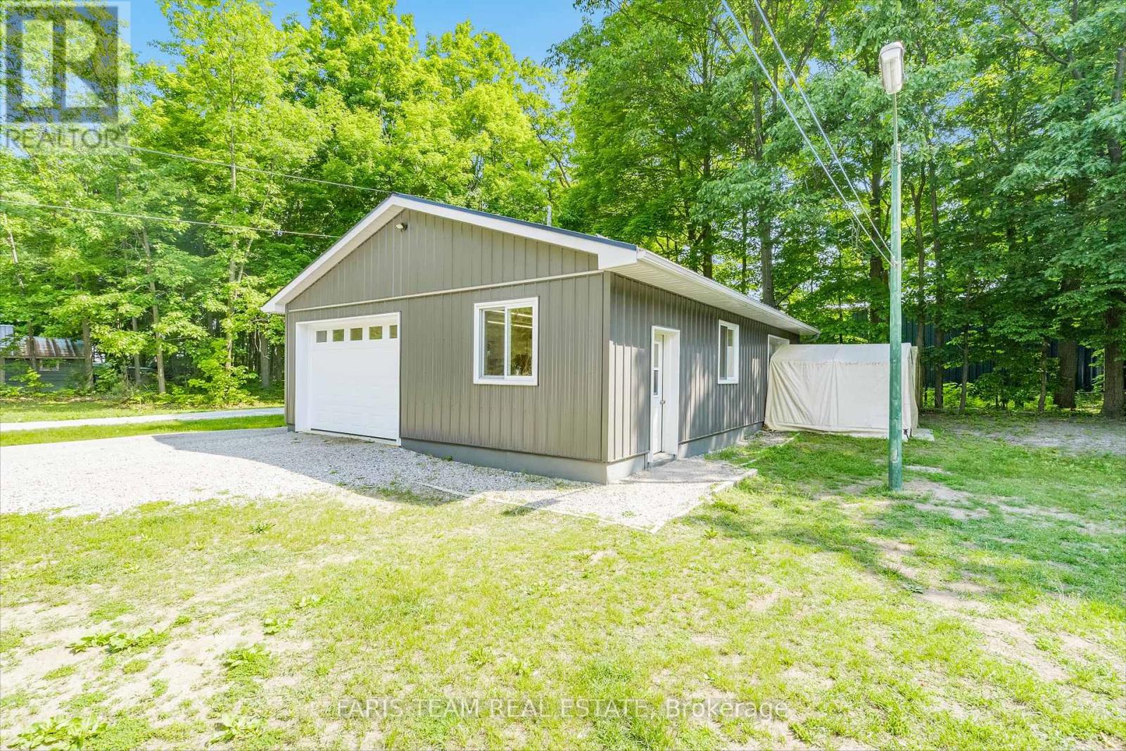 Property at 1941 VESPRA VALLEY ROAD image 4
