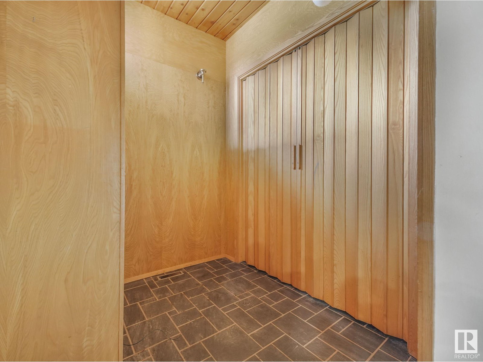 Property at 53003 RGE ROAD 223 image 3