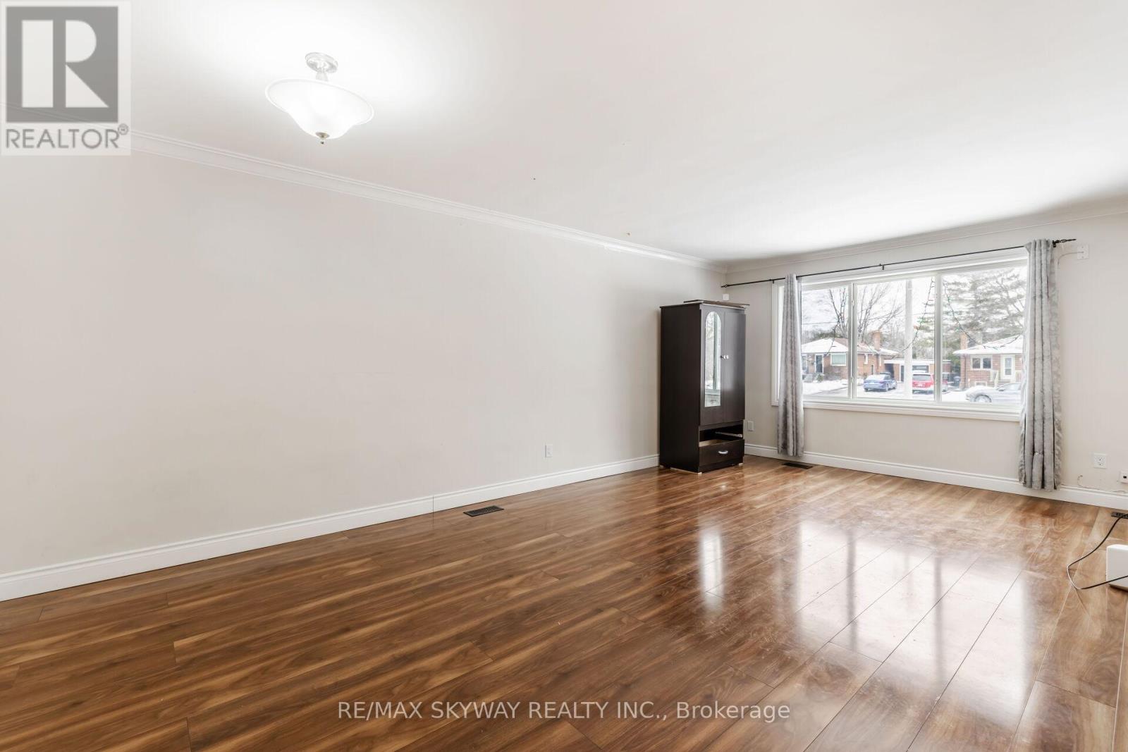 Property at 98 JESSIE STREET image 2