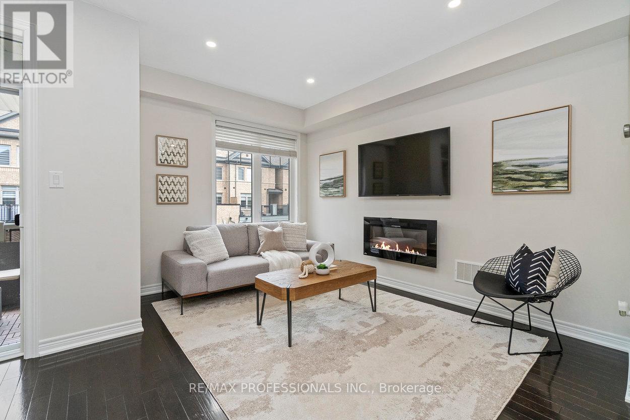 Property at 22 HAYMARKET DRIVE image 2