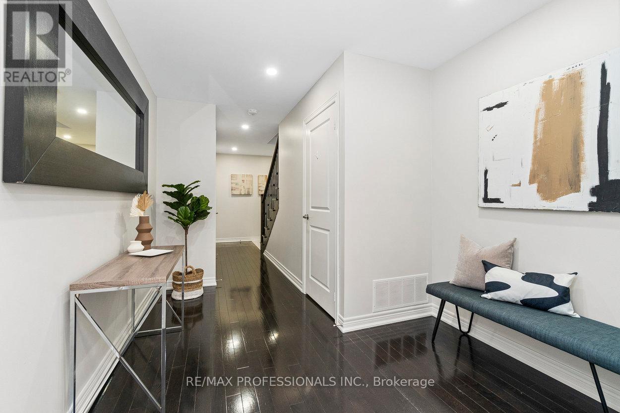 Property at 22 HAYMARKET DRIVE image 5