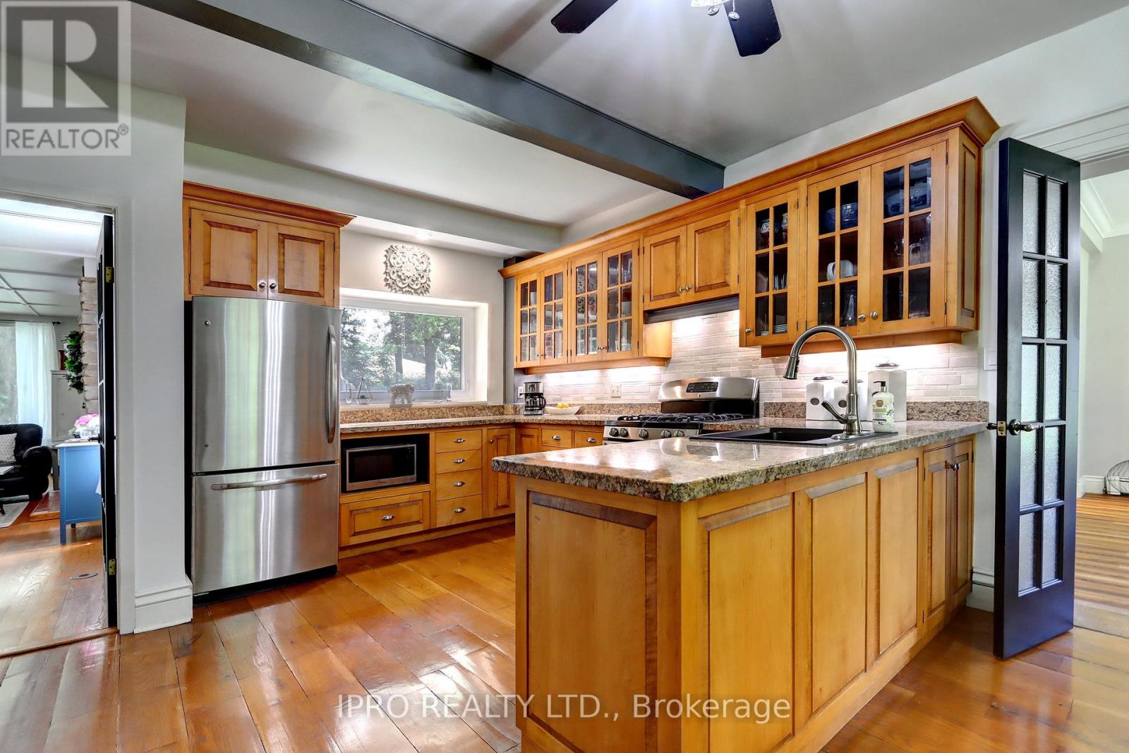 Property at 4 STEWARTTOWN ROAD image 4