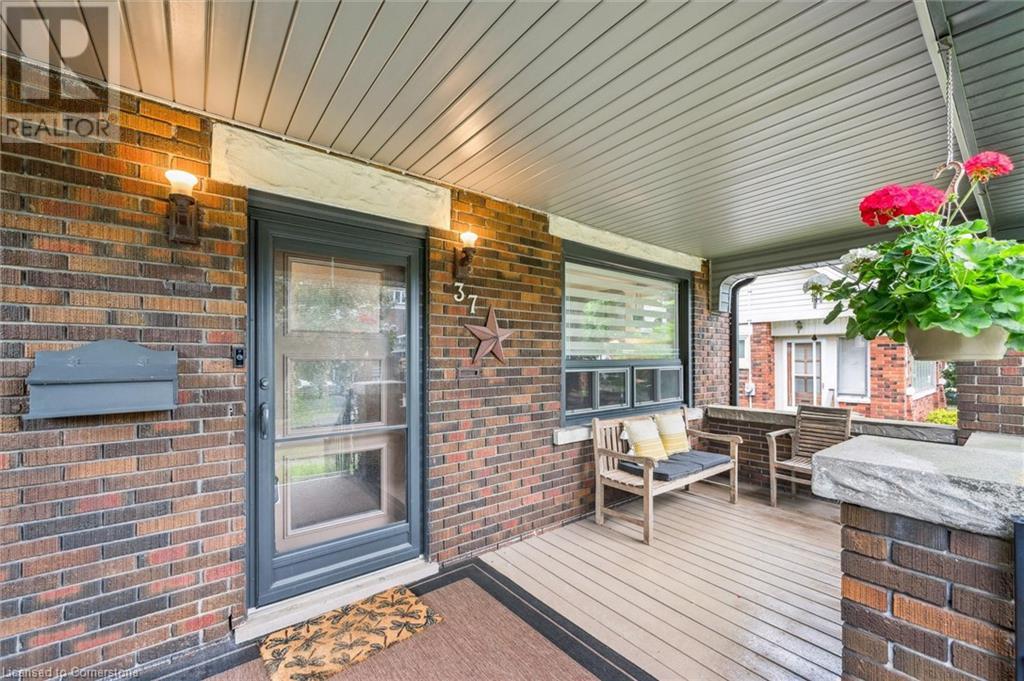 Property at 37 BROCK Street image 4