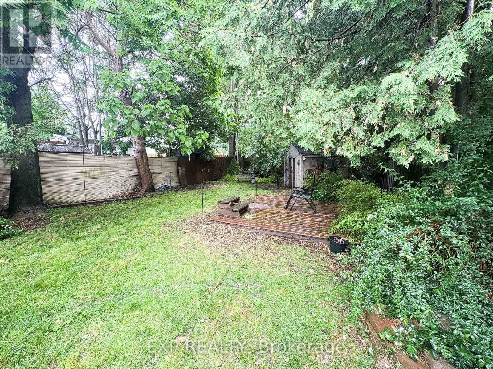 80 Sherwood Drive, Brantford, Ontario  N3T 1N7 - Photo 17 - X12231631