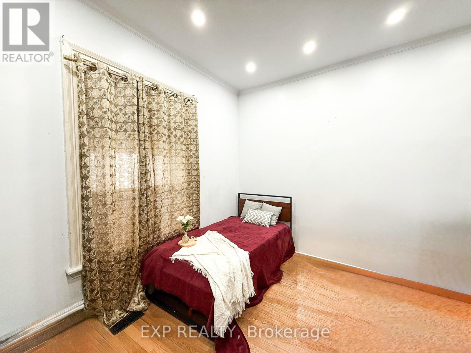 80 Sherwood Drive, Brantford, Ontario  N3T 1N7 - Photo 6 - X12231631