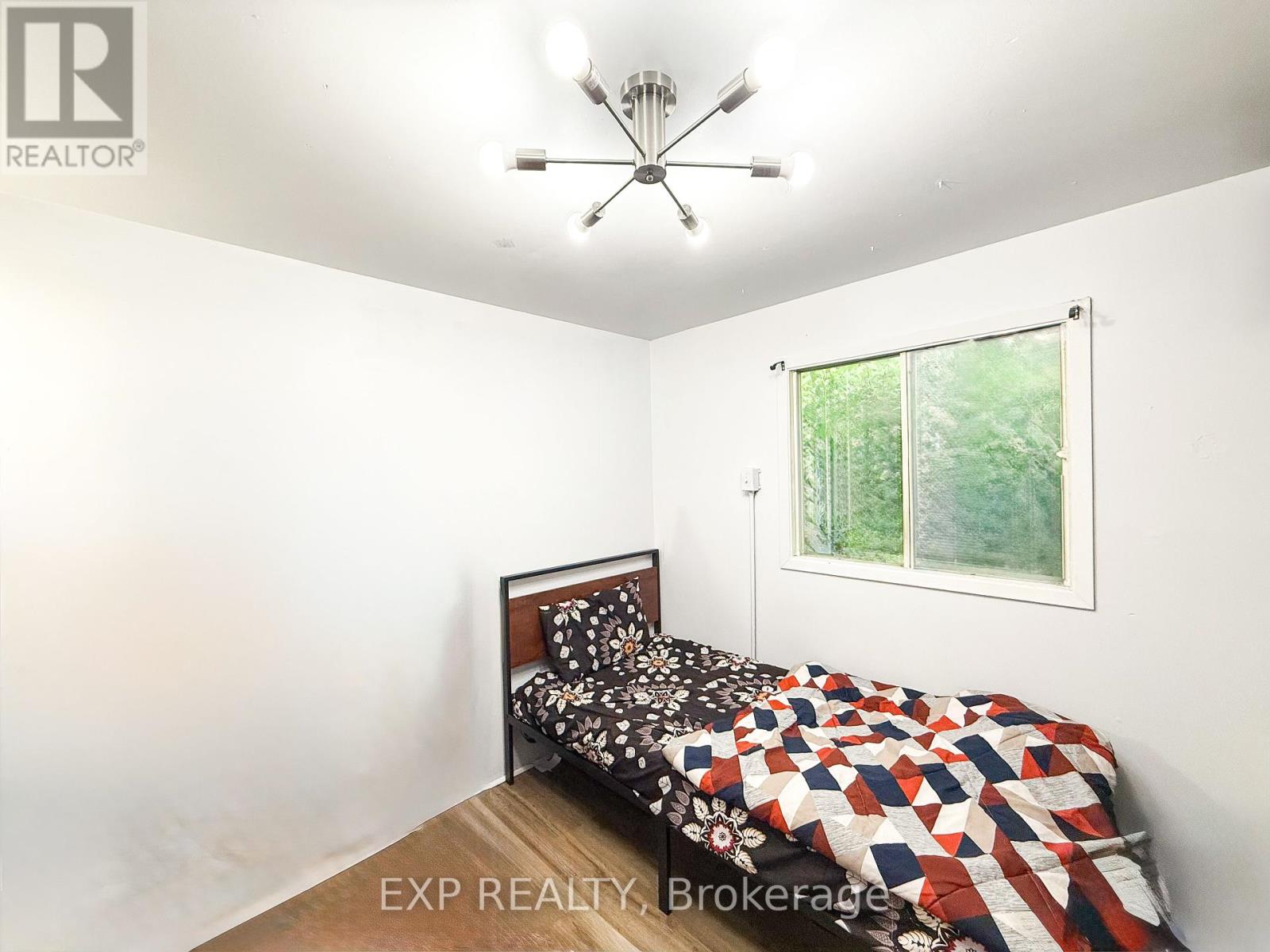 80 Sherwood Drive, Brantford, Ontario  N3T 1N7 - Photo 8 - X12231631