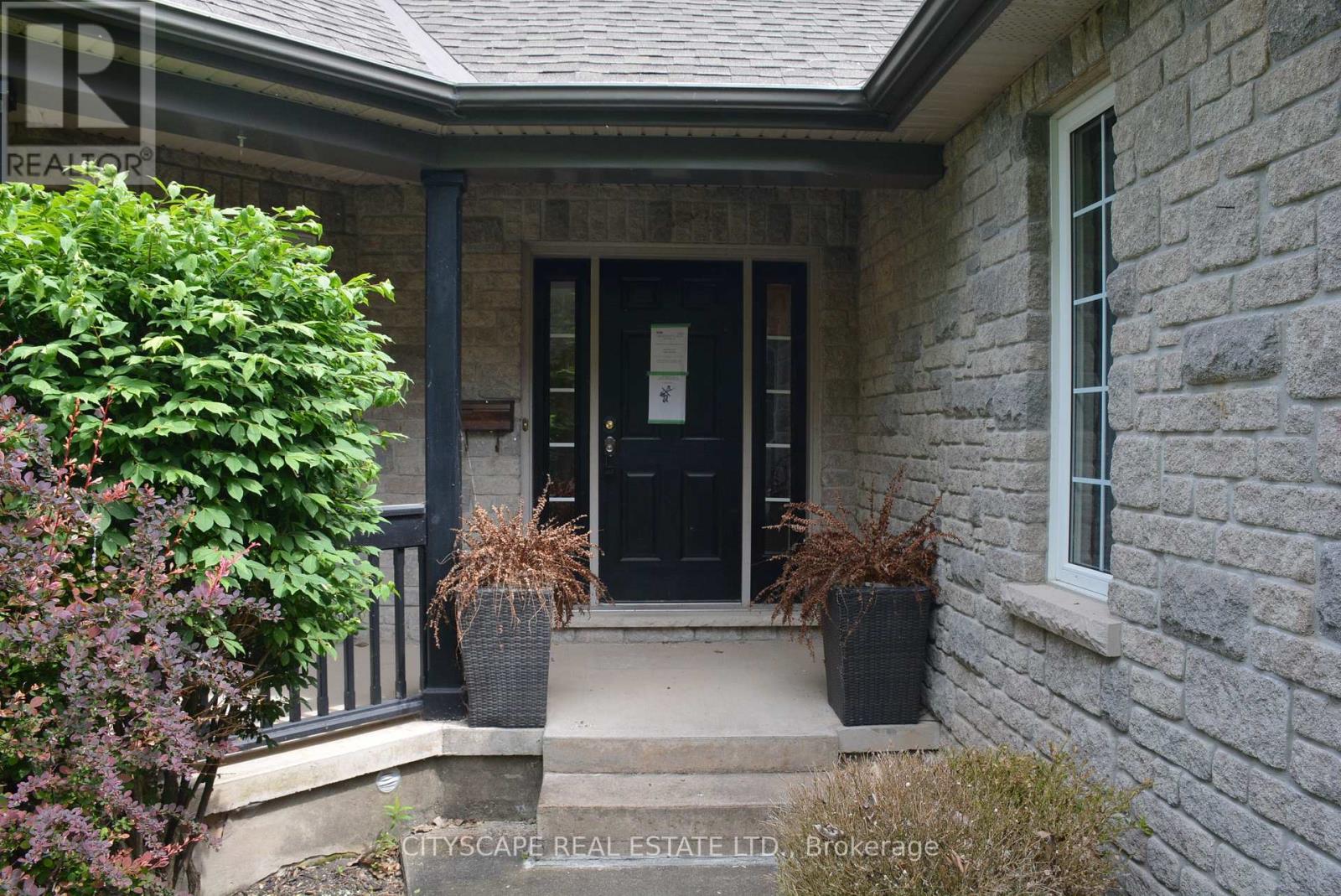 Property at 279 LAKESHORE ROAD W image 4