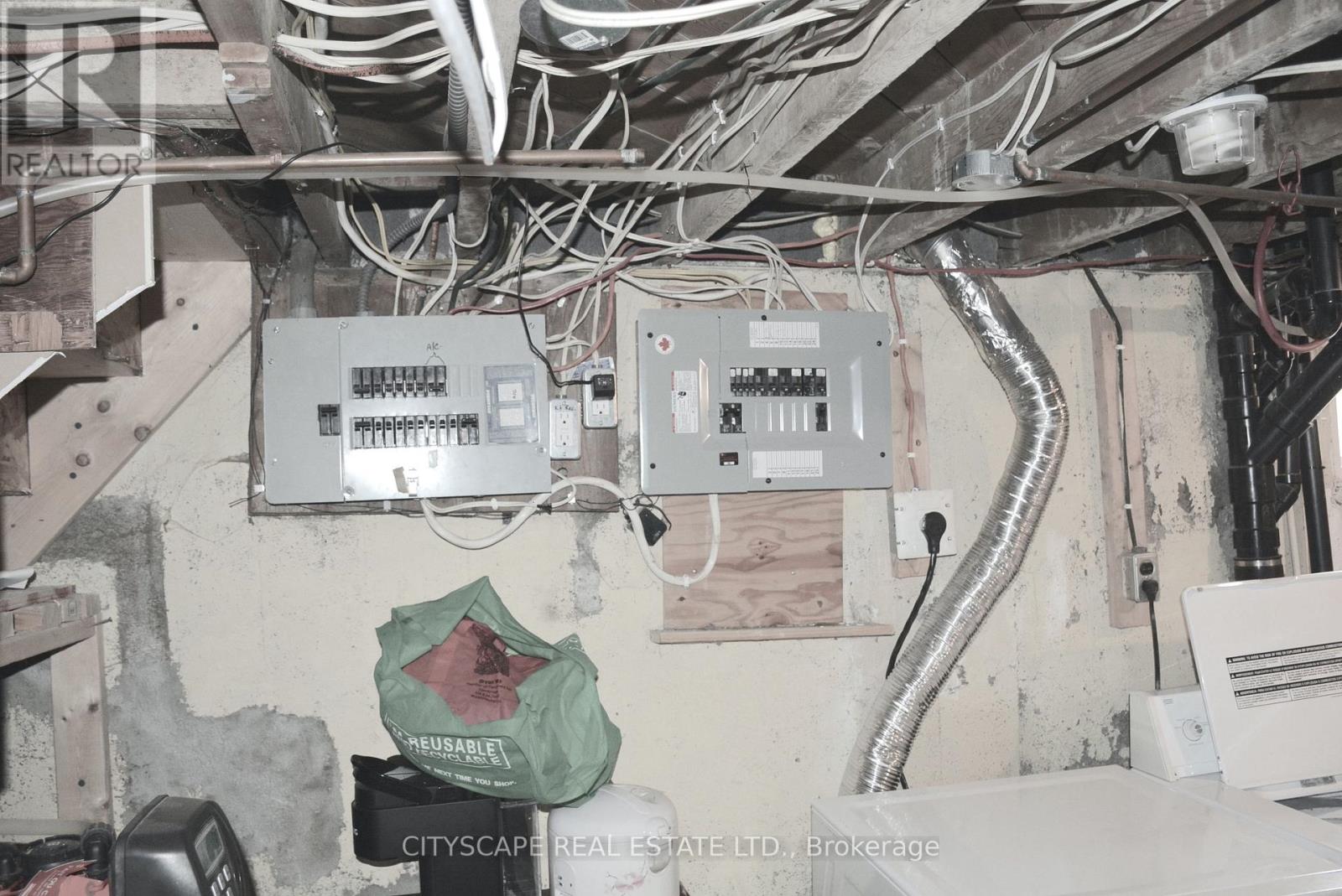 40 Elgin Street N, Cambridge, Ontario  N1R 5G9 - Photo 38 - X12231645