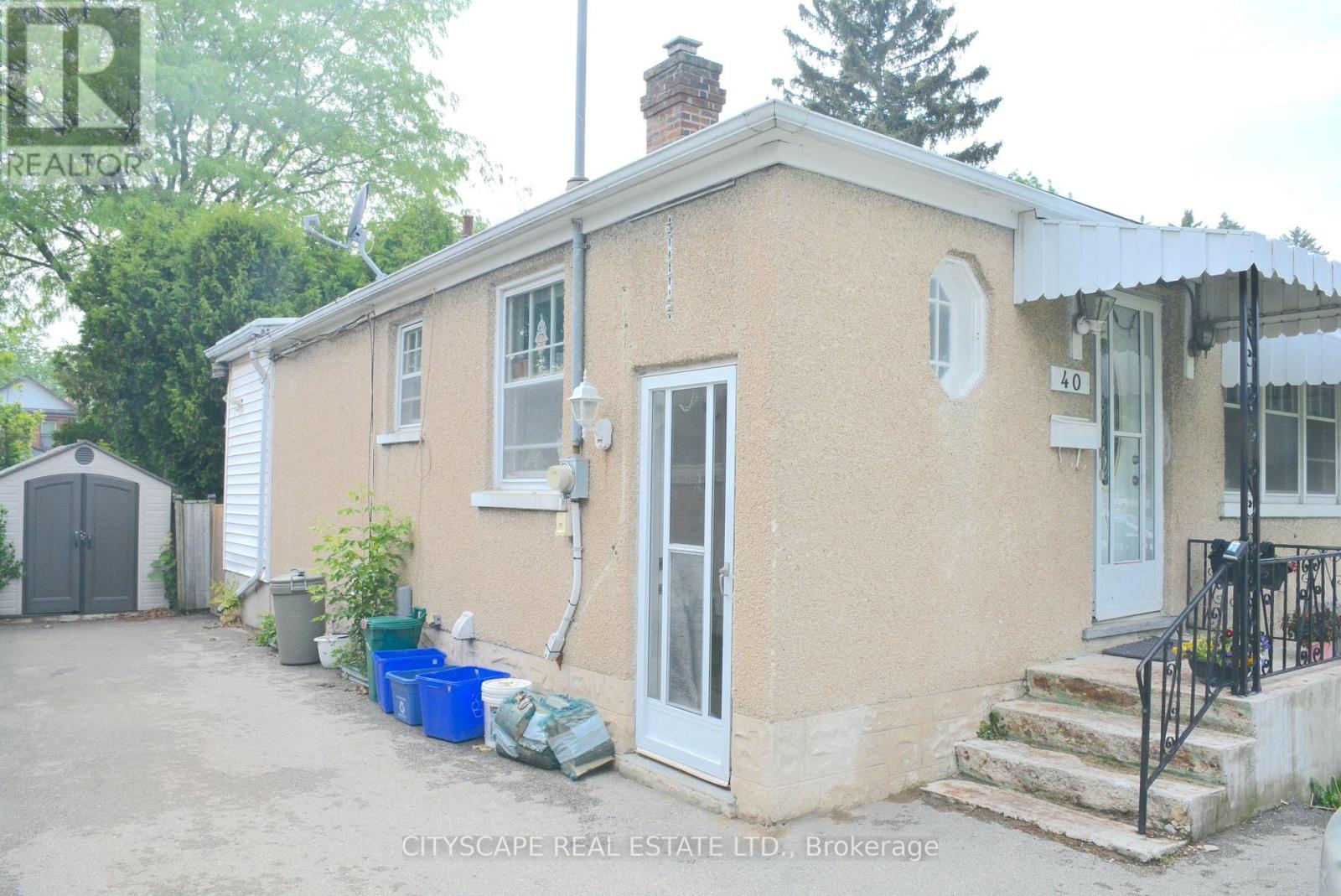Property at 40 ELGIN STREET N image 4