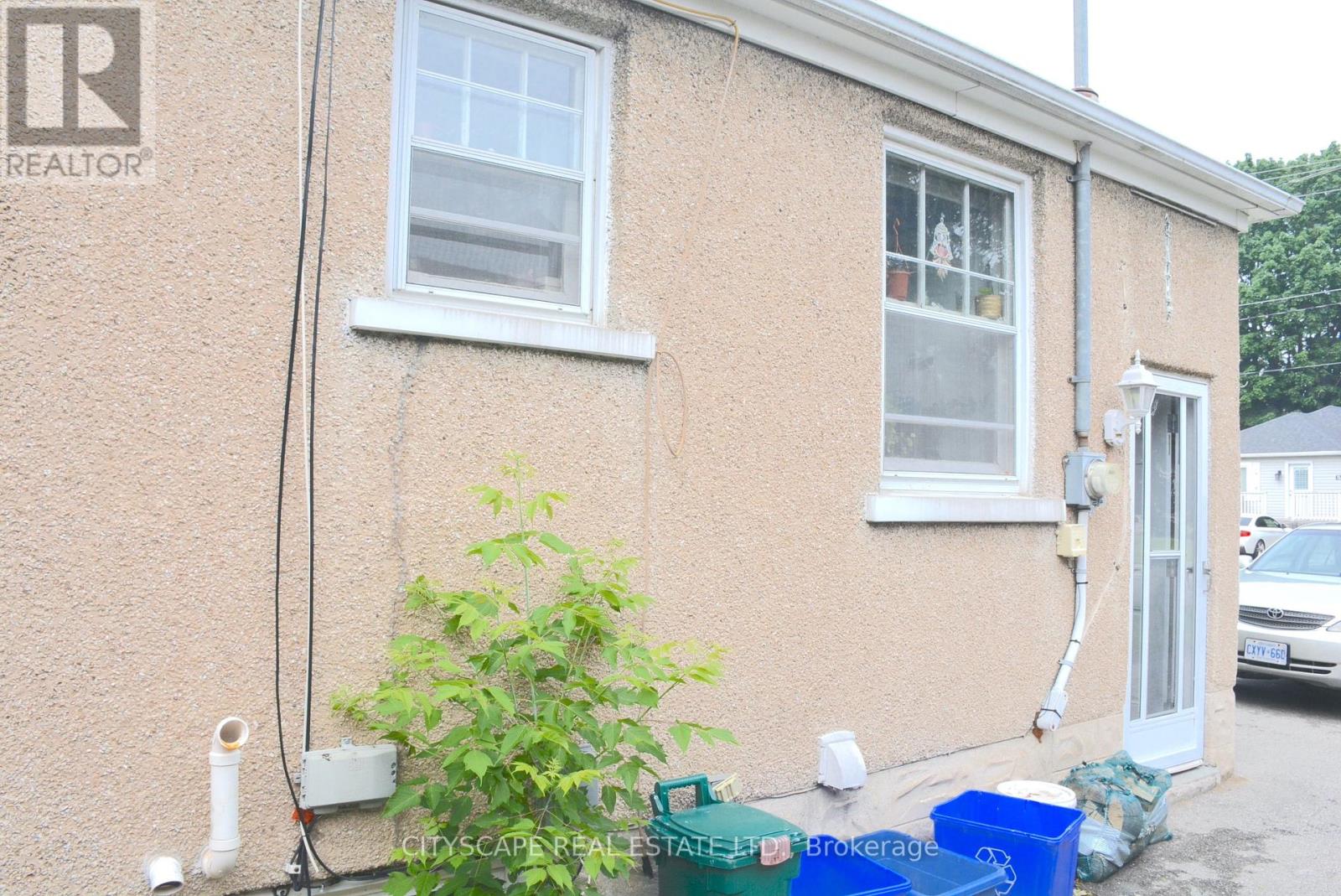 40 Elgin Street N, Cambridge, Ontario  N1R 5G9 - Photo 42 - X12231645