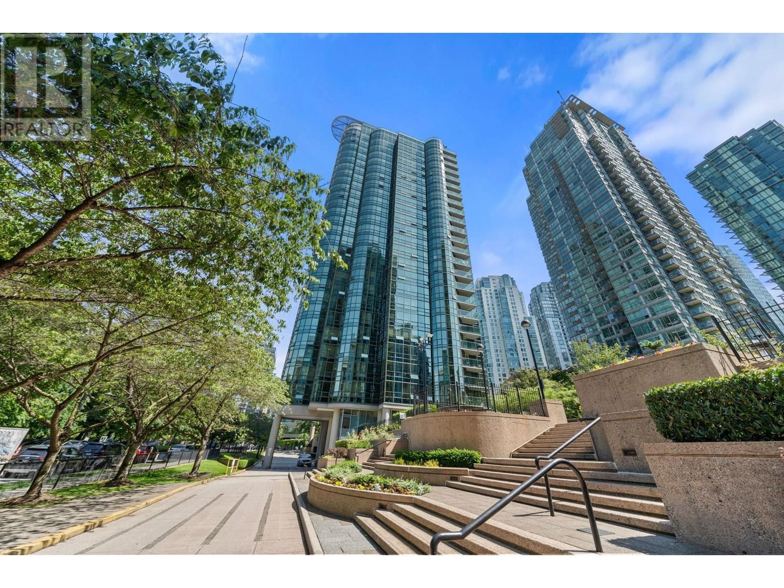 604 555 JERVIS STREET, Vancouver, British Columbia