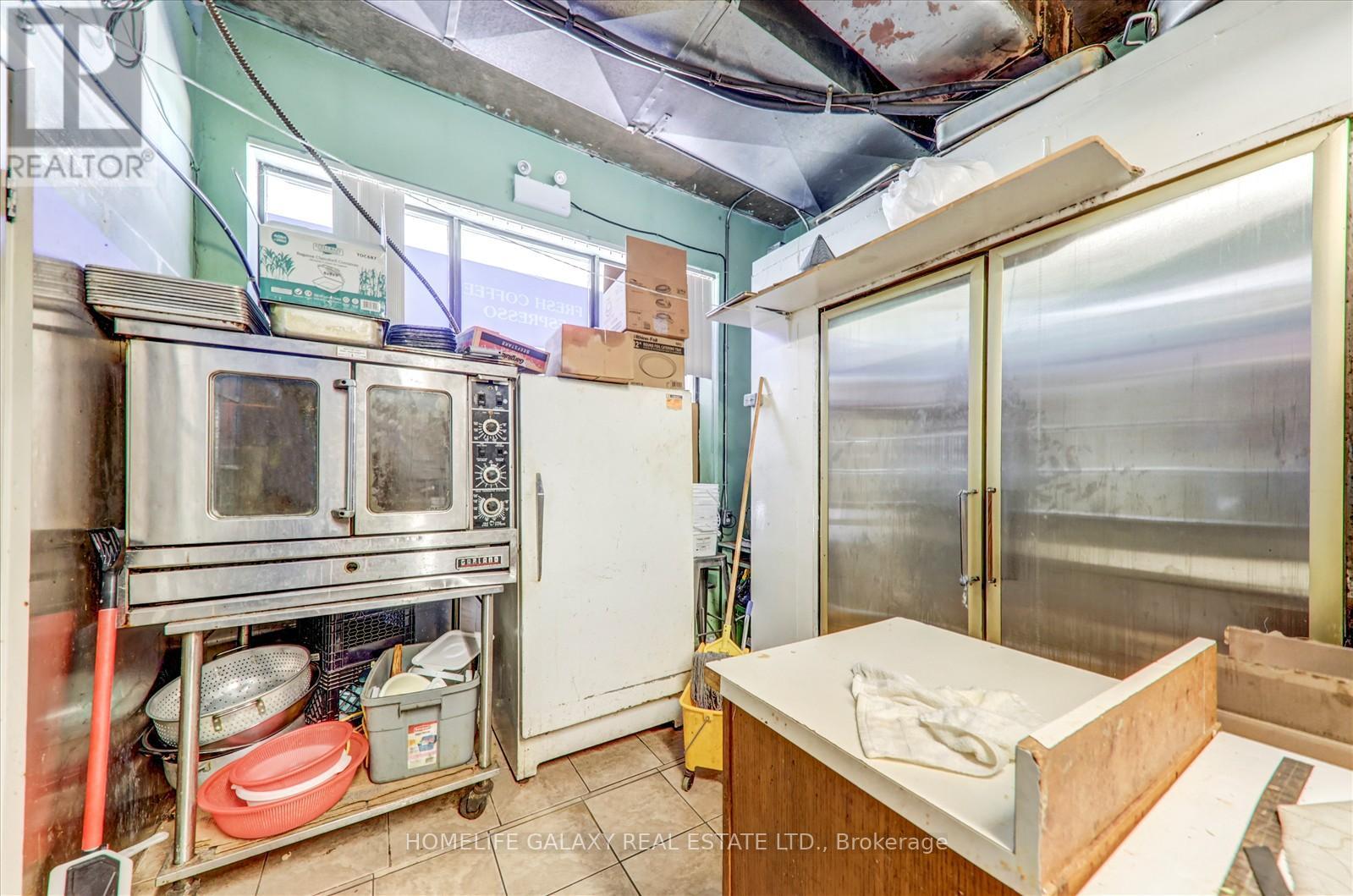 290 Healey Road, Caledon (Bolton West), Ontario  L7E 1C9 - Photo 32 - W12213519