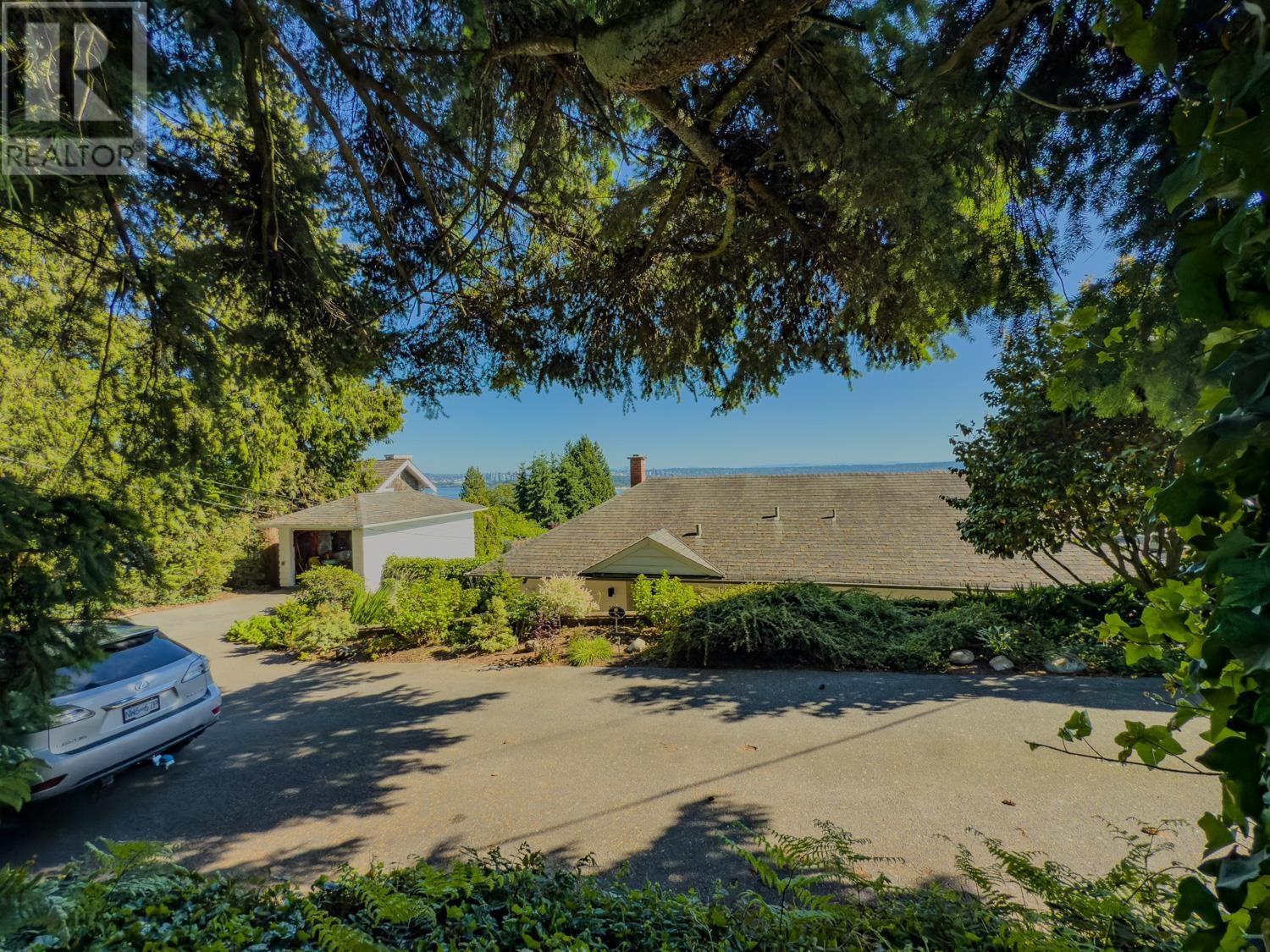 1960 Orchard Way, West Vancouver, British Columbia  V7V 4G3 - Photo 37 - R3017651