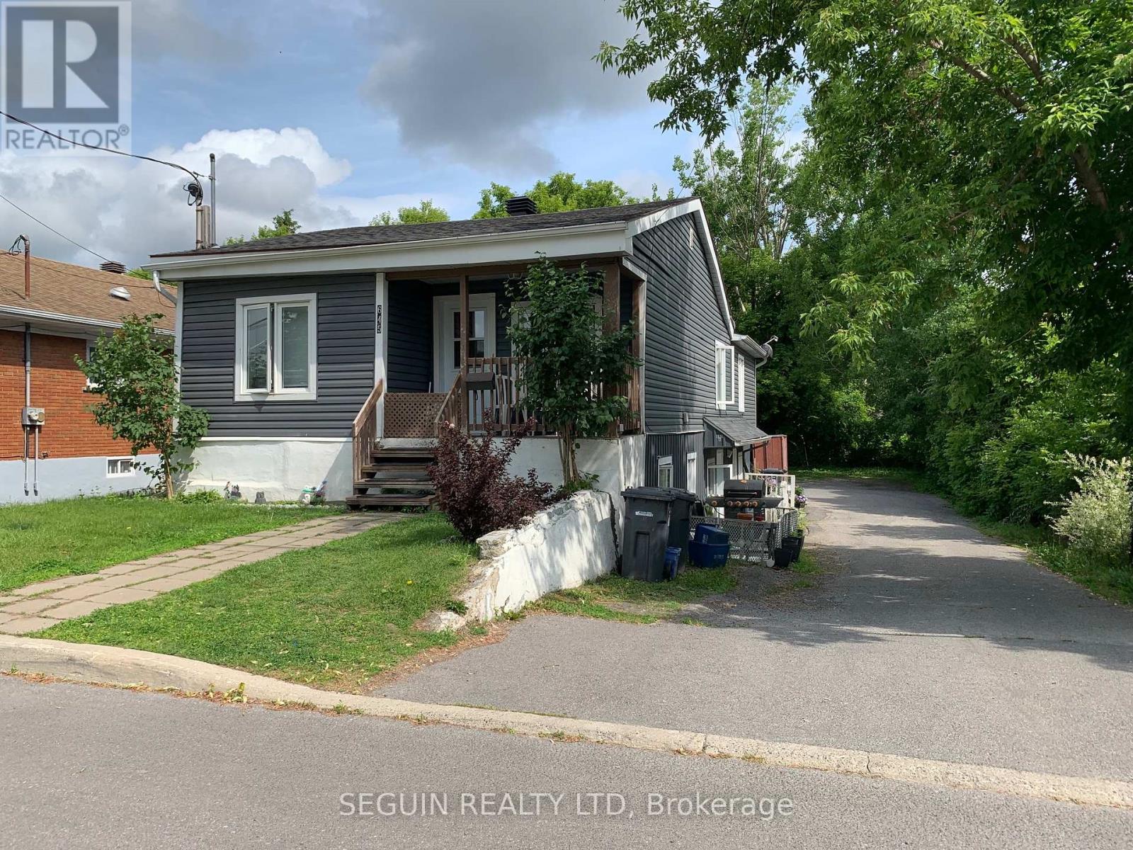 645-647a-647b Higginson Street, Hawkesbury, Ontario  K6A 1G9 - Photo 1 - X12231990