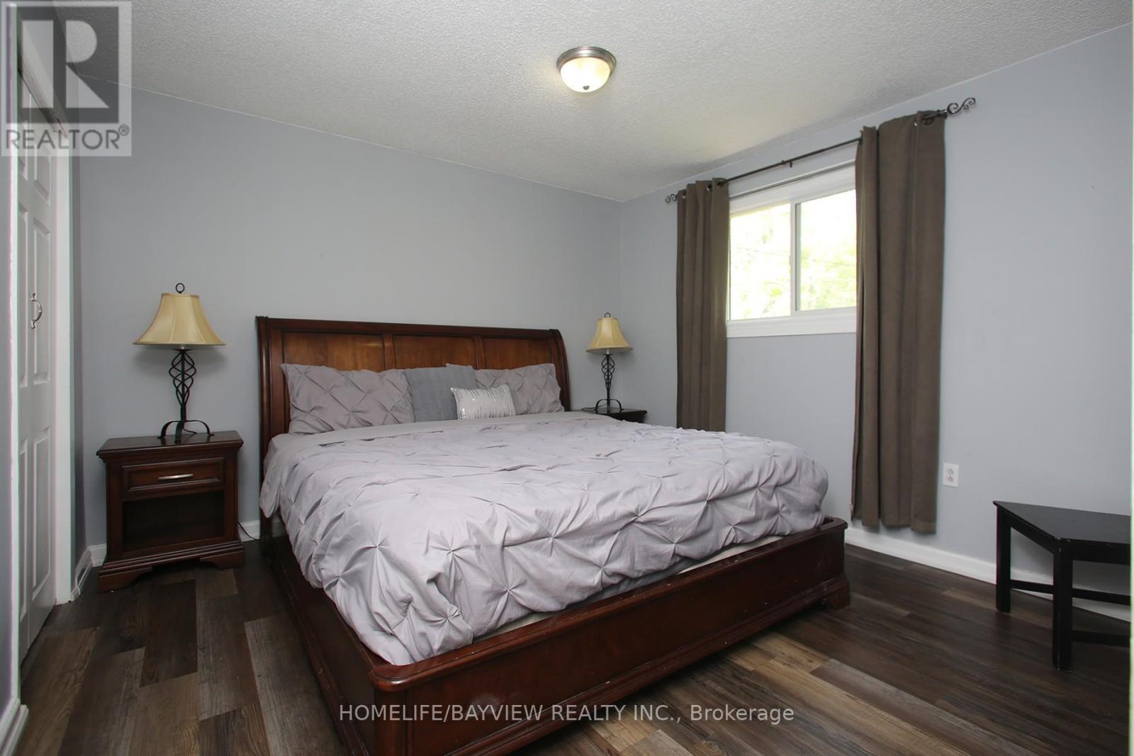9 Bridge Street, Kawartha Lakes (Bexley), Ontario  K0M 1N0 - Photo 20 - X12231354
