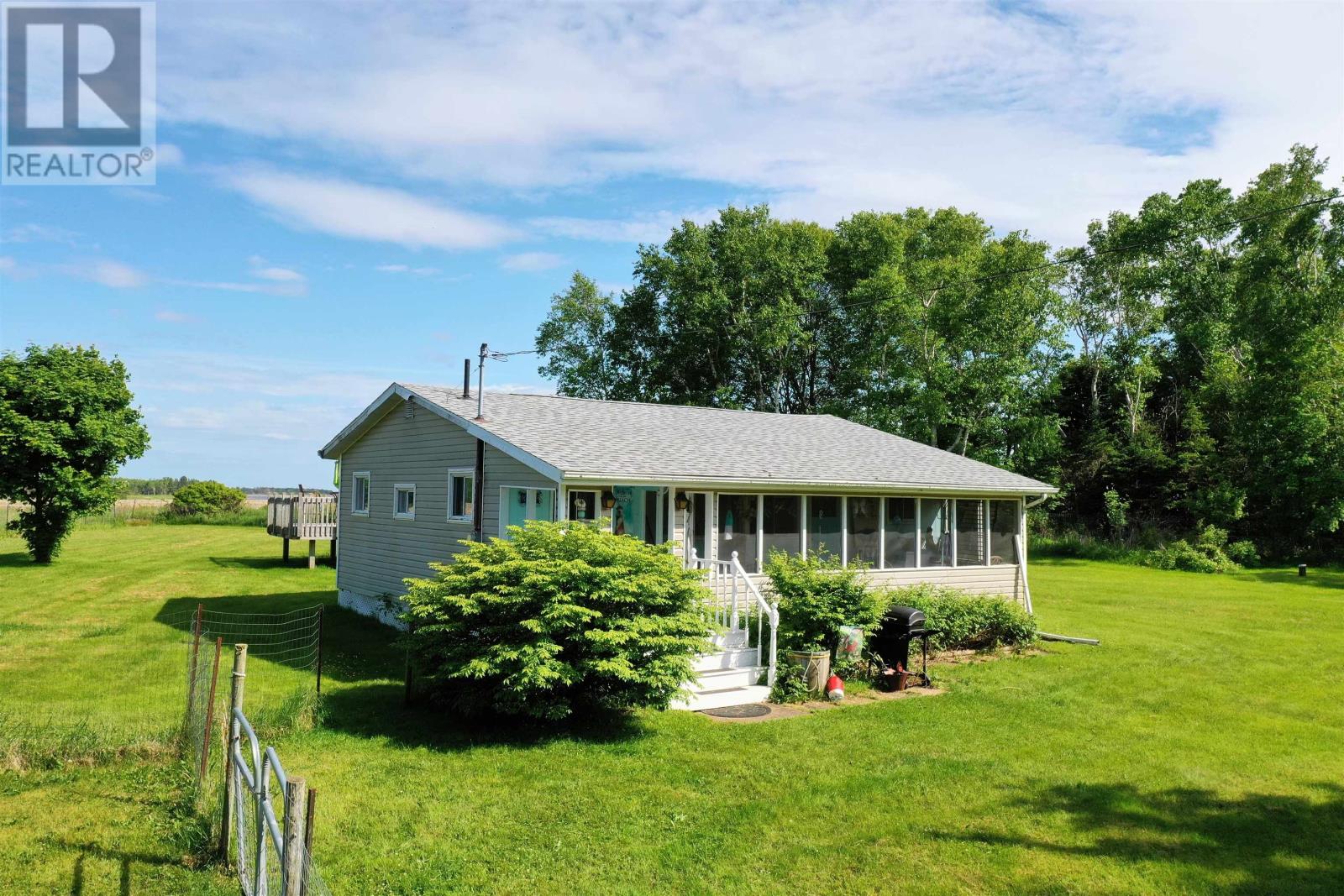 393 Ponds Road, South Pinette, Prince Edward Island  C0A 1A0 - Photo 1 - 202514967