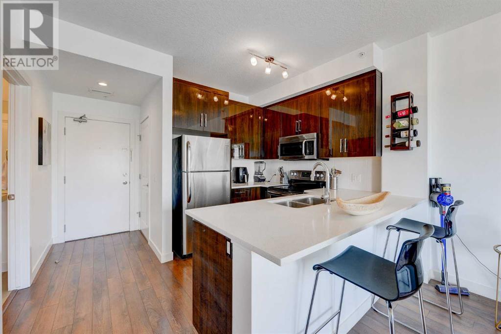 Property at 404, 607 17 Avenue NW image 3