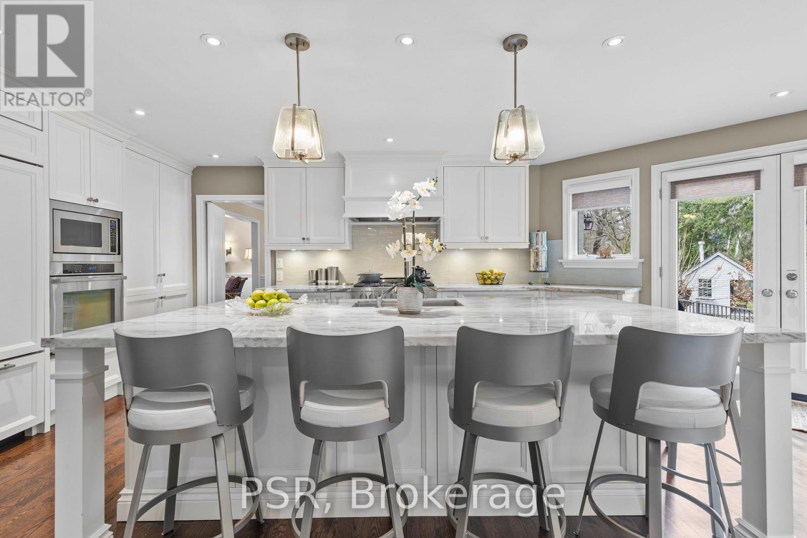 289 Indian Valley Trail, Mississauga, Ontario  L5G 2K9 - Photo 10 - W12231828