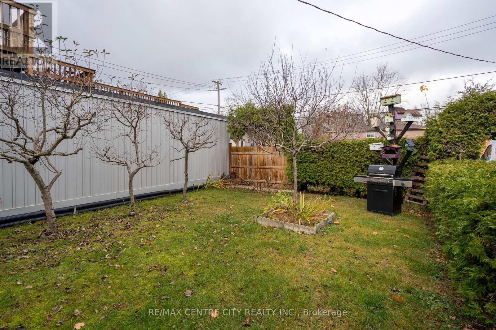 79 Front Street W, Strathroy-Caradoc (Nw), Ontario  N7G 1X6 - Photo 13 - X12232149