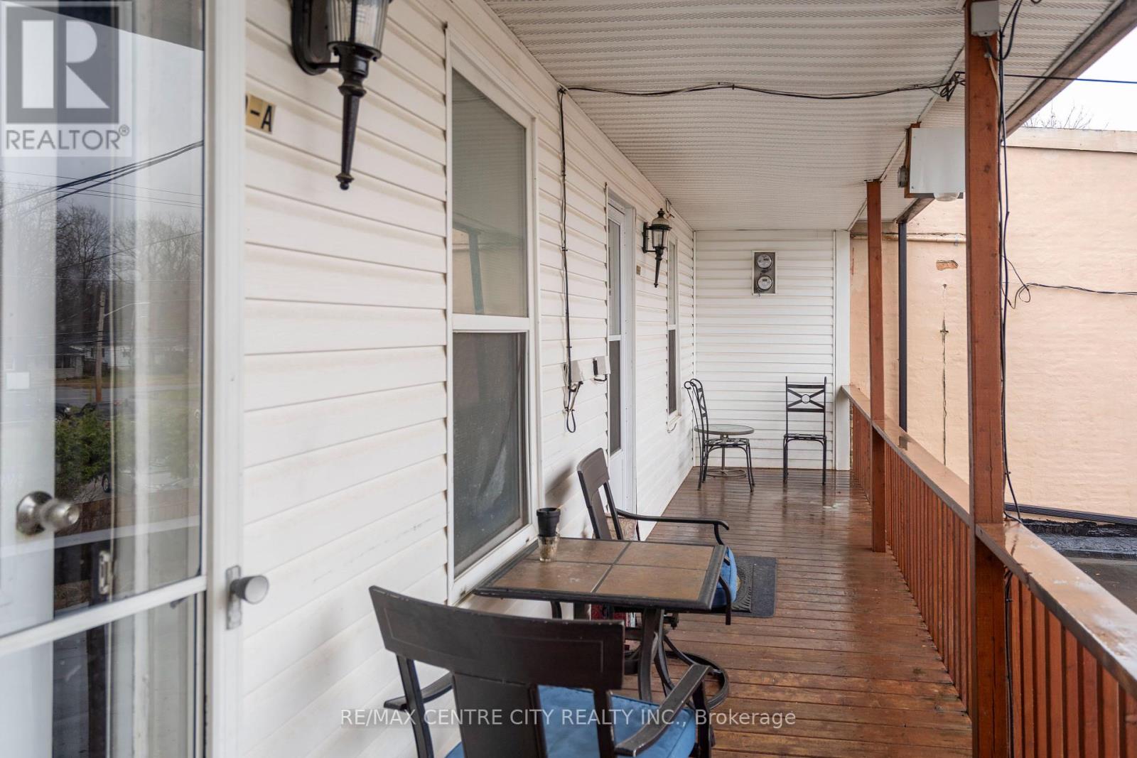79 Front Street W, Strathroy-Caradoc (Nw), Ontario  N7G 1X6 - Photo 25 - X12232149