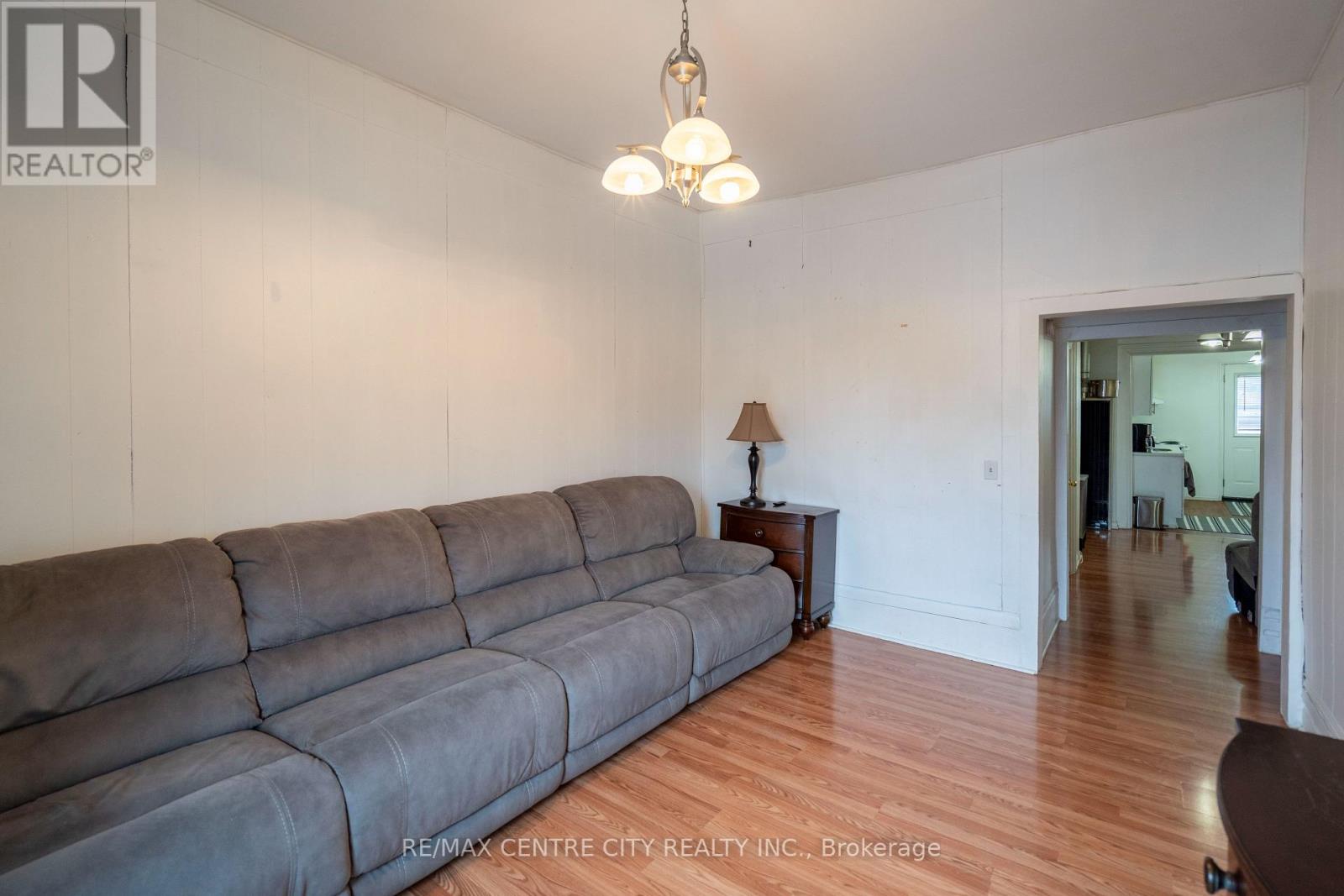 79 Front Street W, Strathroy-Caradoc (Nw), Ontario  N7G 1X6 - Photo 43 - X12232149