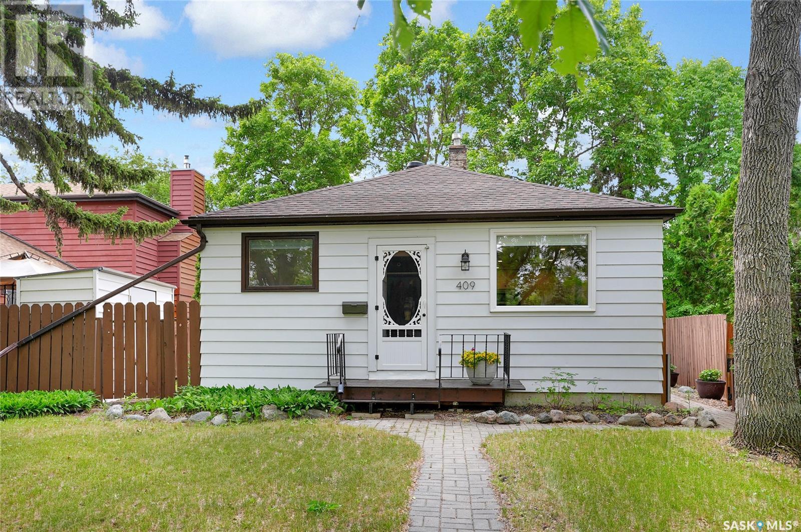 409 Holland AVENUE, regina, Saskatchewan