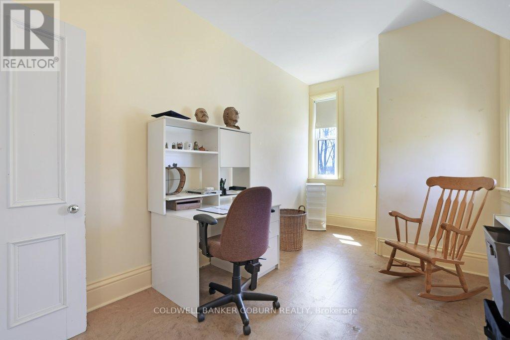 81 Lakeshore Drive, South Dundas, Ontario  K0C 1X0 - Photo 27 - X12105424