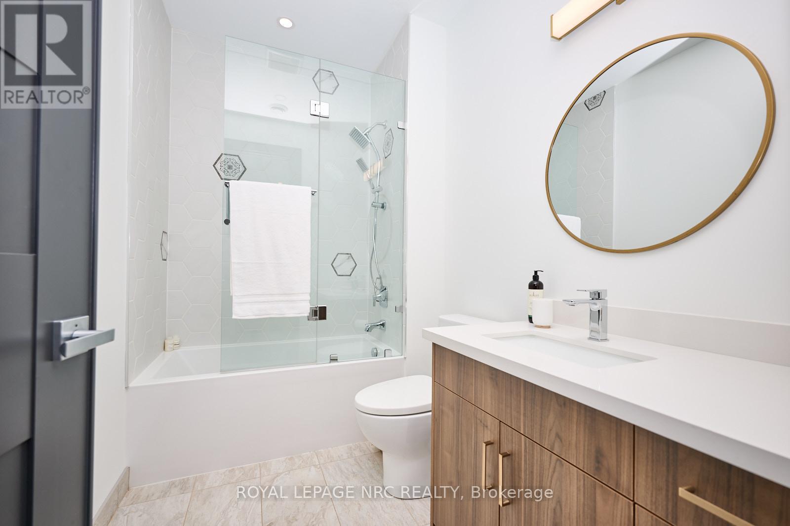 10 Pawling Street, St. Catharines, Ontario  L2N 5M2 - Photo 32 - X12232214