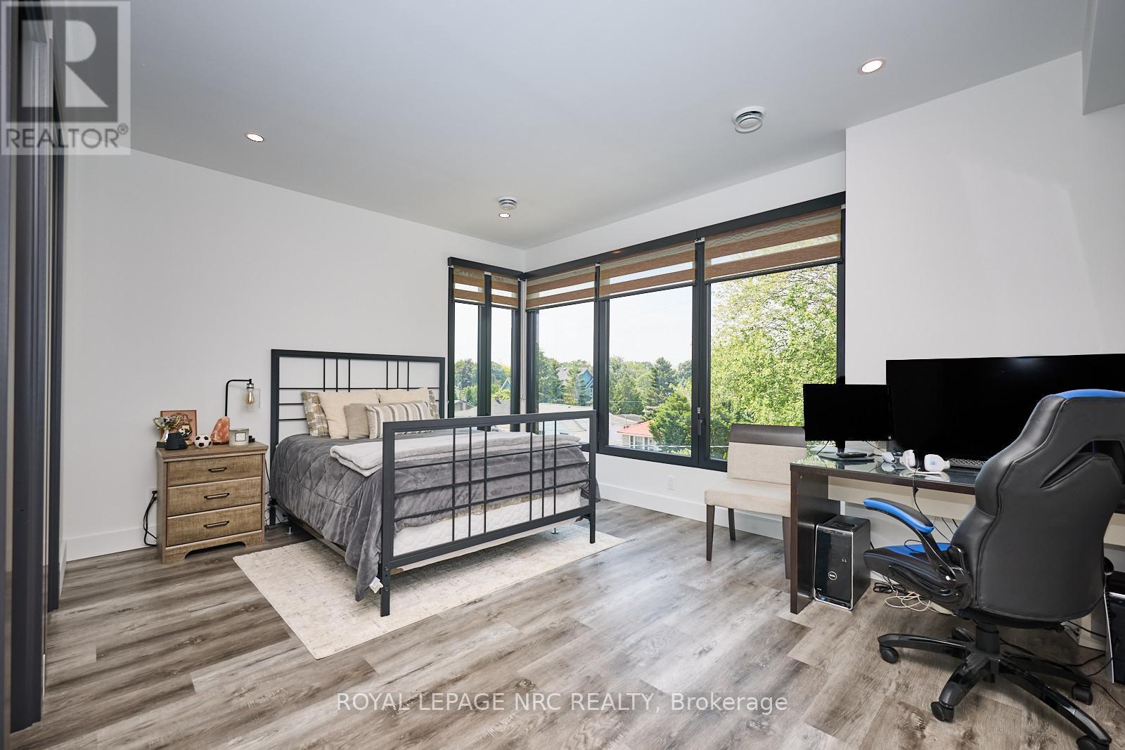 10 Pawling Street, St. Catharines, Ontario  L2N 5M2 - Photo 33 - X12232214