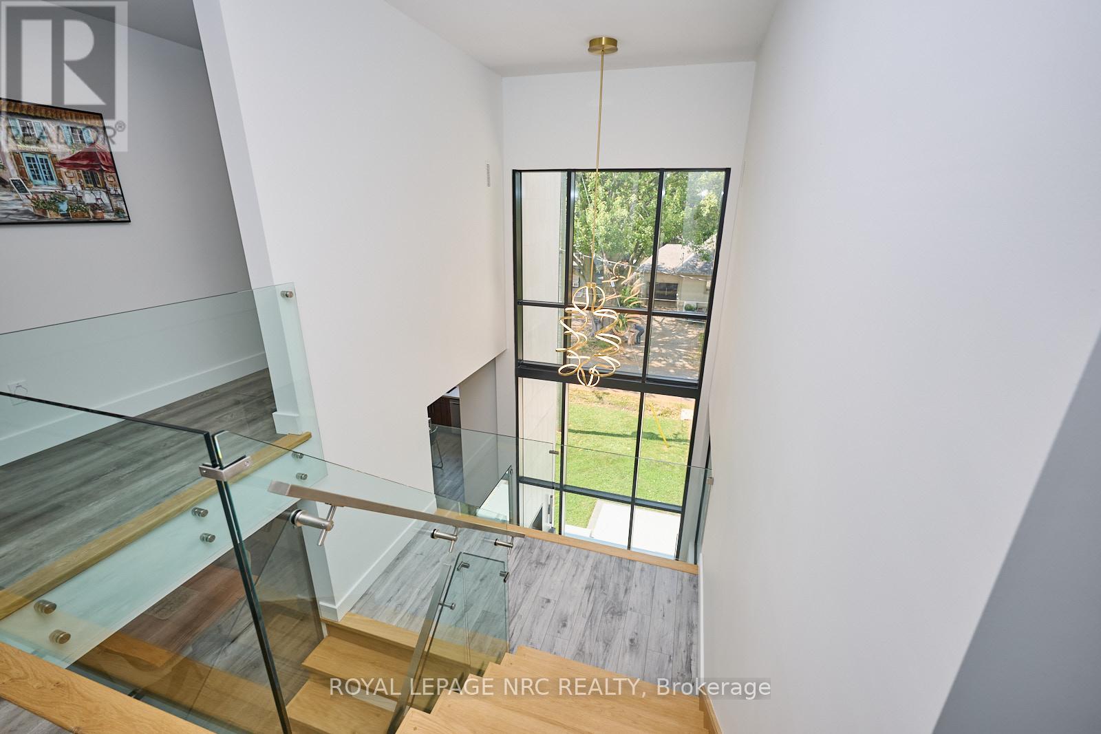 10 Pawling Street, St. Catharines, Ontario  L2N 5M2 - Photo 36 - X12232214