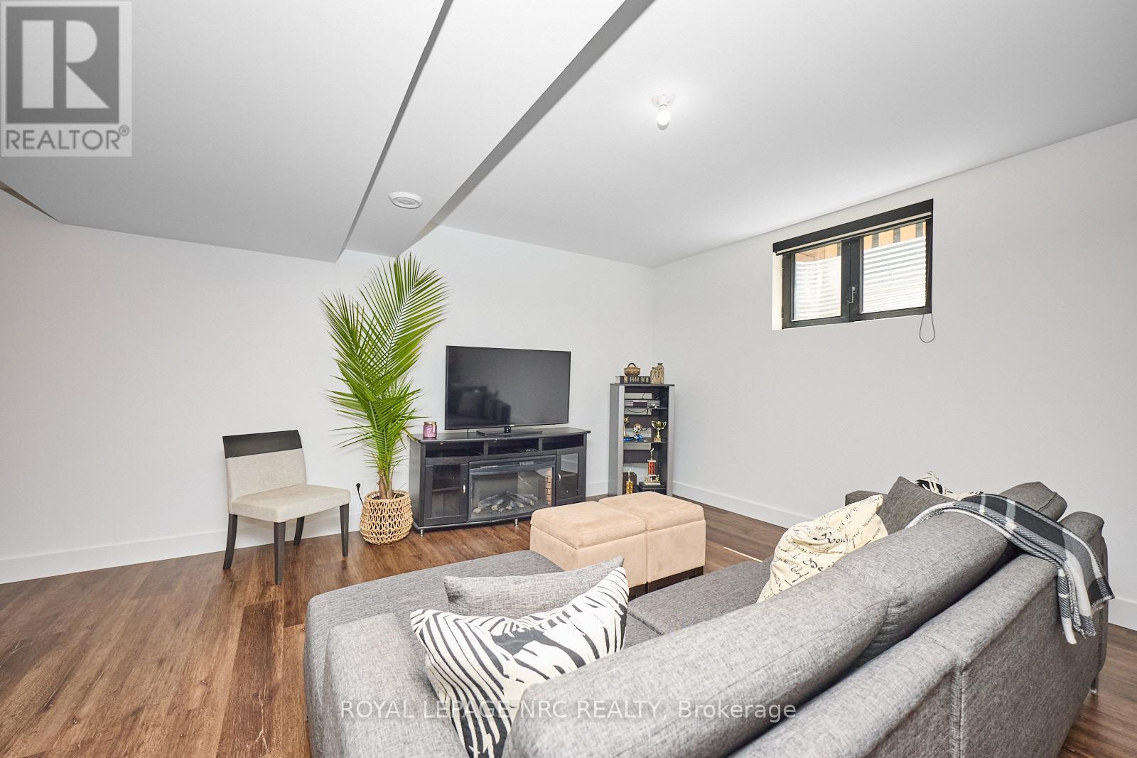 10 Pawling Street, St. Catharines, Ontario  L2N 5M2 - Photo 37 - X12232214