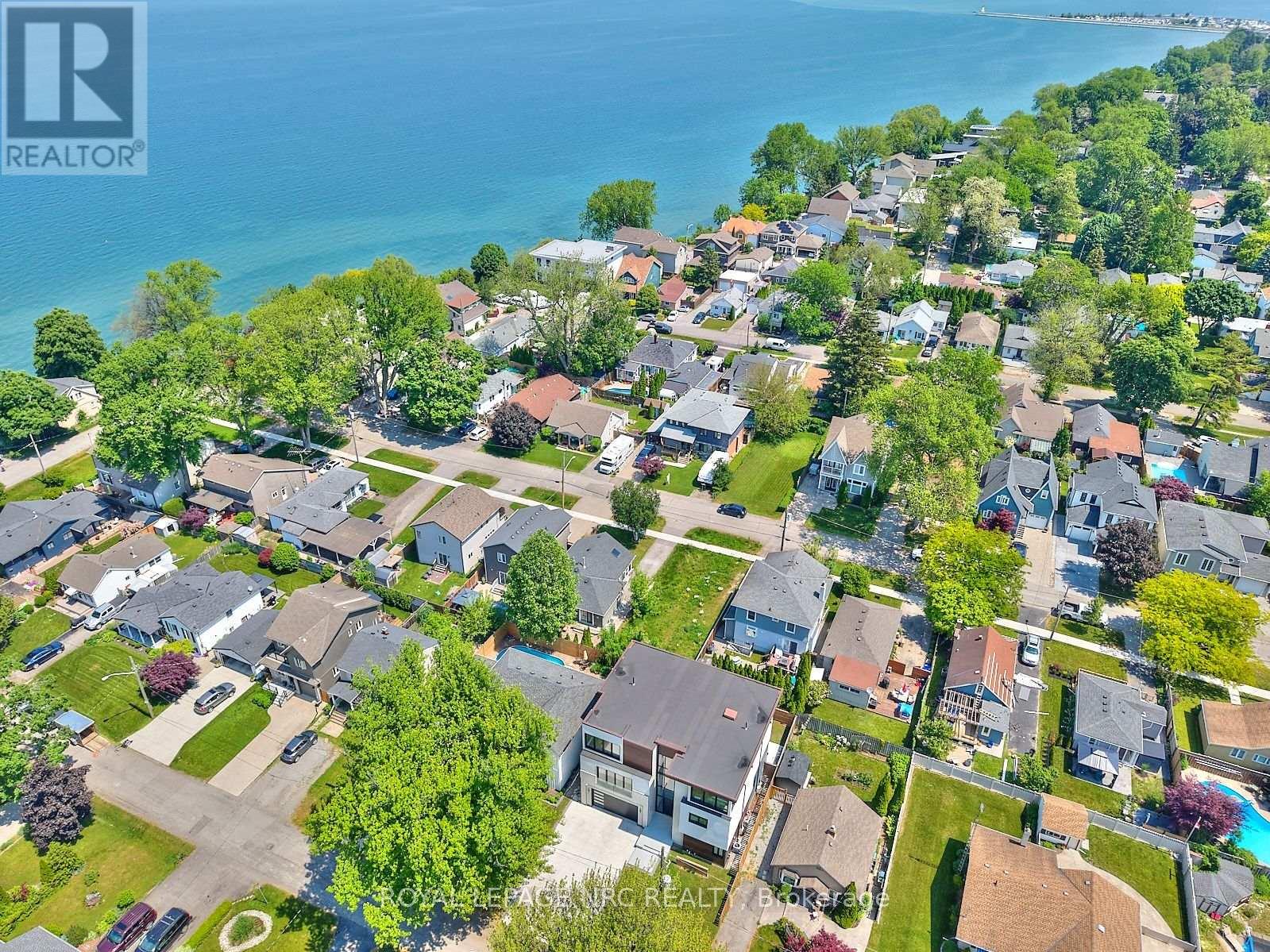 10 Pawling Street, St. Catharines (Port Dalhousie), Ontario  L2N 5M2 - Photo 47 - X12232214